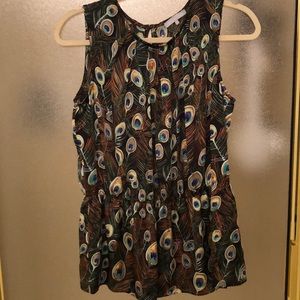 Violet & Claire sleeveless peacock print top